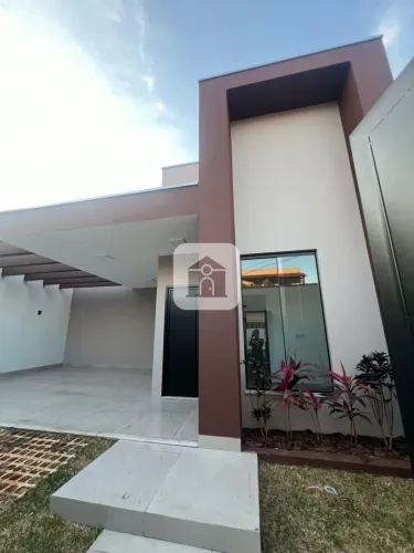 Casa Para Venda No Bairro Planalto