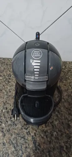 Cafeteira Nescafé Dolce Gusto Mini Me Preta 110v