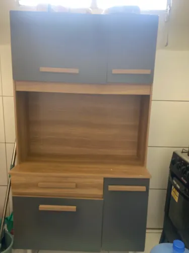 Vendo armário de cozinha semi novo 