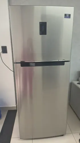 Geladeira Samsung Inox 368L - 127V