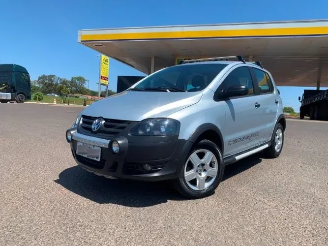 Volkswagen Crossfox 1.6 MI Total Flex 8V 5P 2009