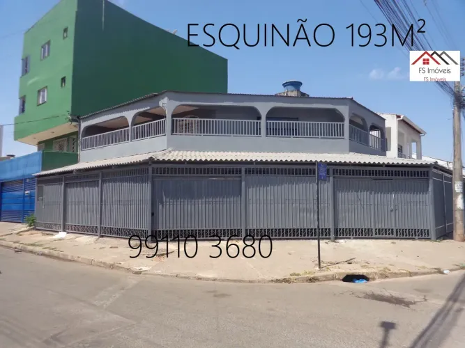 QR 318 Ótimo Sobrado com 2ª Laje com 3 Casas Lote Esquinão 193 m² Escriturado em Samambaia
