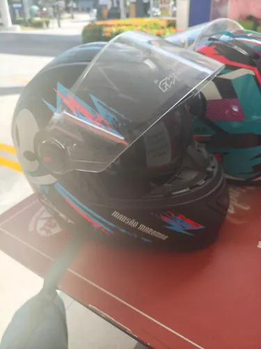 Fw3 tamanho 60 com viseira interna
