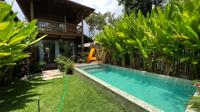 CASA DUPLEX 4/4 COM PISCINA EM BARRA GRANDE