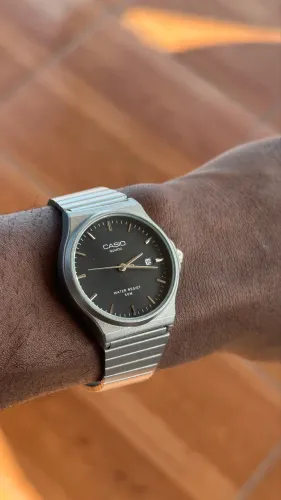 Relógio Casio Quartz Preto Prata