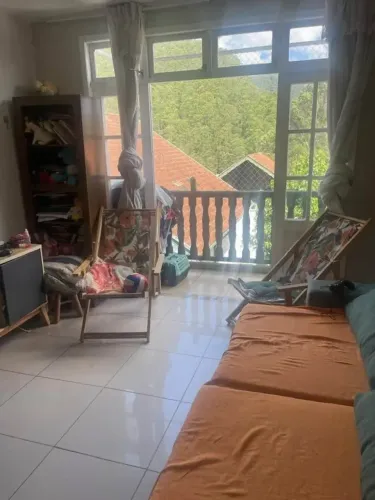 Apartamento duplex, Condomínio Serraville  - Vila Guarani - Nova Friburgo - RJ