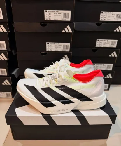 Tenis adizero pro 4