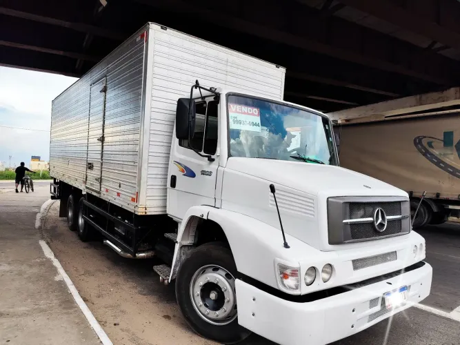 CAMINHÃO 1620 TRUCK BAÚ