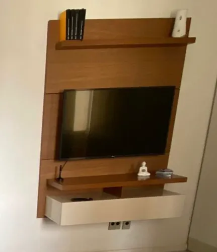 Painel de TV planejado/modulado em MDF