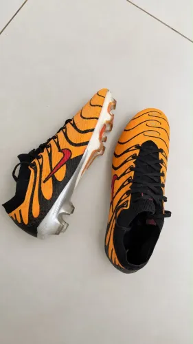 Nike Zoom Mercurial Vapor 15 Air Max Plus Campo importada usada