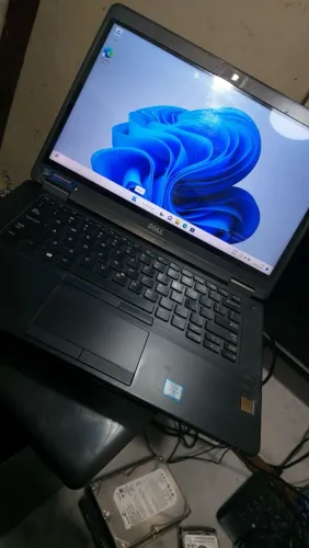 Notebook I5 6 geração , SSD 500 gb4 8GB <br>TELA DE <br>SSD 500 GB <br>DDR4 8GB <br>TELA DE TOQUE ,