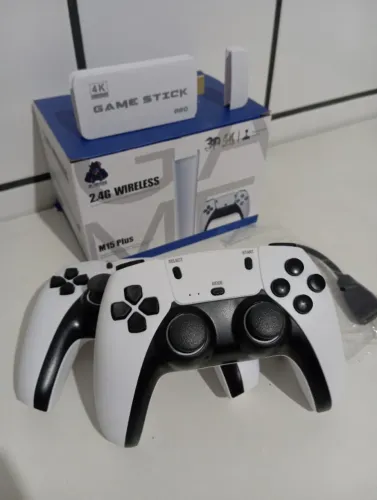 Gamestick M15 Plus Com 20Mil Jogos 02 Controles Sem Fio Novo Lacrado Com Garantia