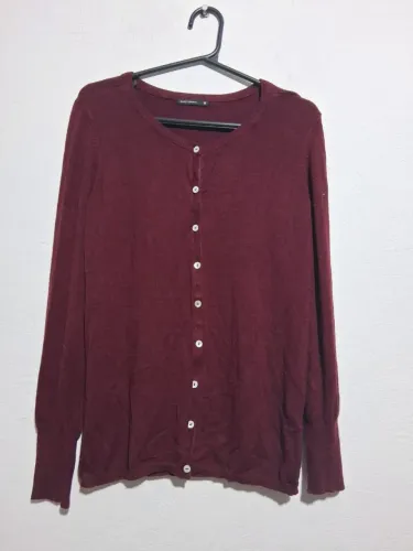 Roupas de brechó femeninas