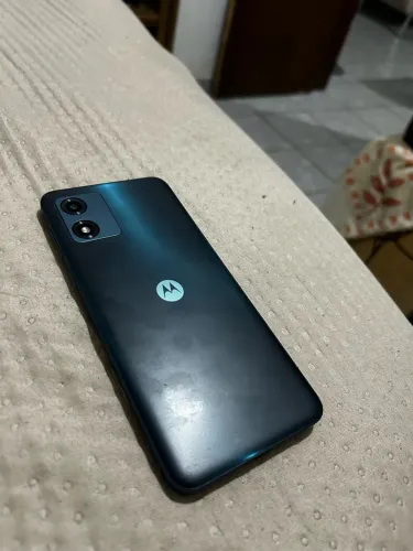 Motorola E13