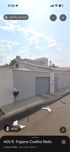 CASA NO CENTRO COM 5 QUARTOS