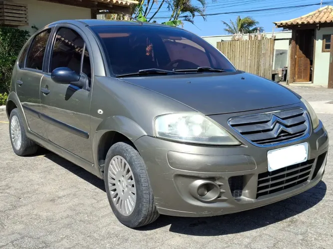 Citroen C3 GLX 1.4/ GLX Sonora 1.4 Flex 8V 5P 2011