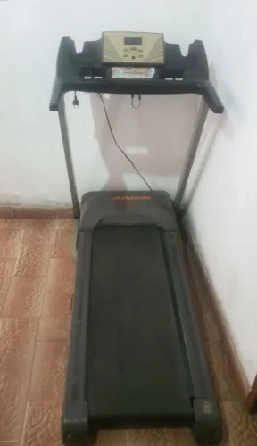 ESTEIRA PROFISSIONAL ATHLETIC 430EE POR SÓ 1.200