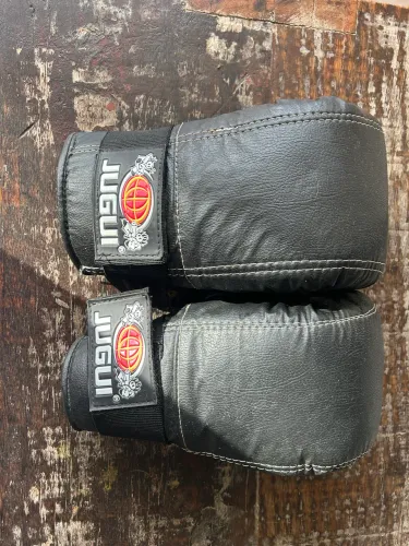 Luvas de luta Jugui