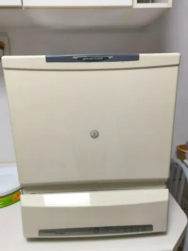 Máquina de Lavar Louças Brastemp sem uso