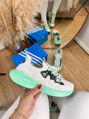 Promoção Tênis Adidas Premium