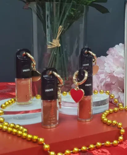 Lip Oil Kiss Me Tint Charm - LANÇAMENTO EUDORA 