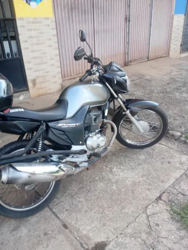 Vendo cg 160 start,único dono ,e bem conservada