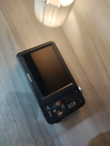 sony cybershot w710