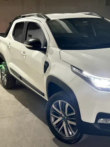 Fiat Strada Volcano 1.3 Flex 8V CD 2025