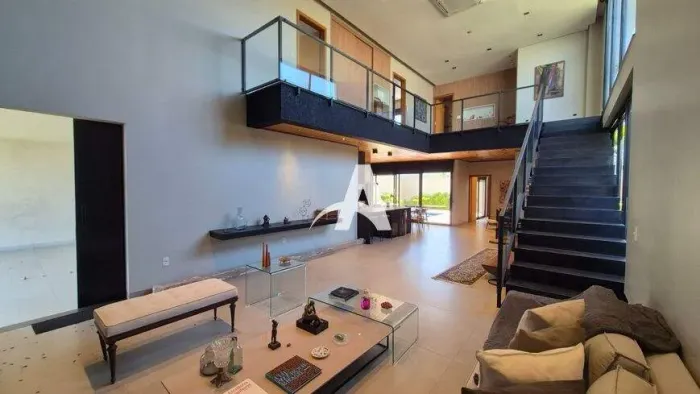 Casa em Condomínio para aluguel, 3 quartos, 3 suítes, 4 vagas, Nova Uberlândia - Uberlândi
