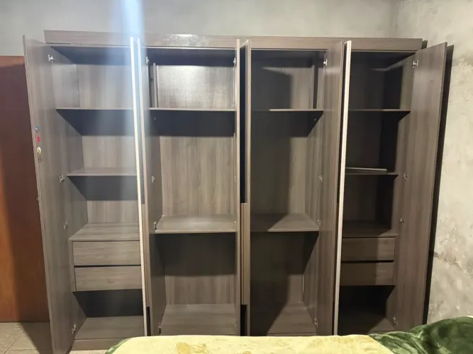 Guarda-roupa