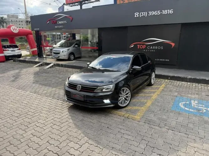 Volkswagen Jetta Comfortline 1.4 TSI 16V 4P Aut. 2017