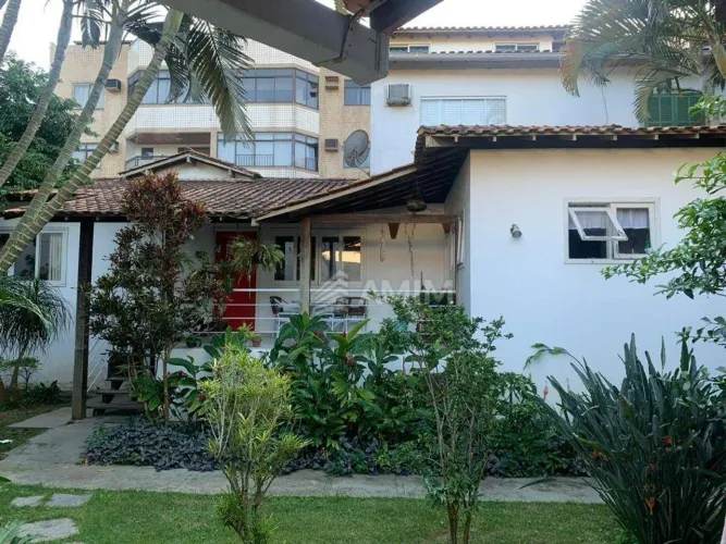 Casa com 10 Quartos à Venda, 480 m² por R$ 2.990.000 - Prainha - Arraial do Cabo/RJ