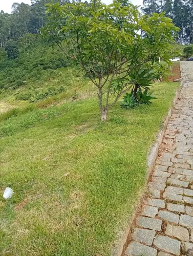 Terreno a venda no loteamento Alpes da Serra