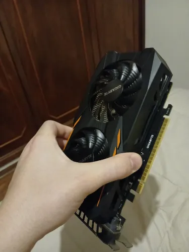 GTX 1050 2GB - GIGABYTE