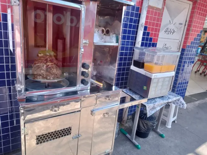 Maquina churrasco grego mais suqueira eletrica