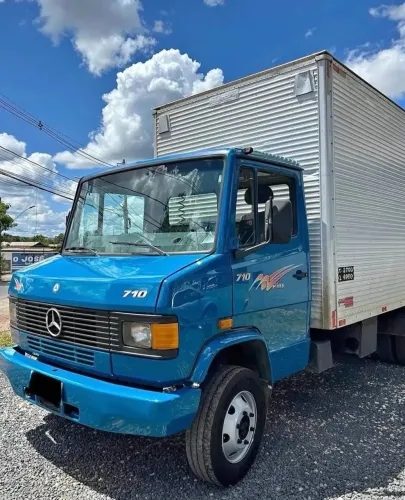 MERCEDES 710 BAÚ