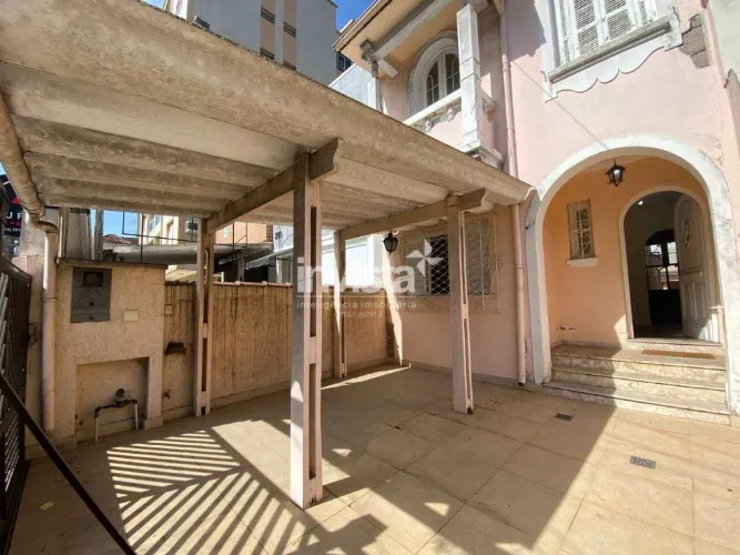 Casa para Locação Excelente Localização a 1 Quadra da Praia