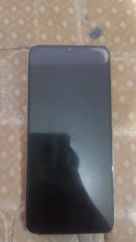 vende relme só com película quebrado pouco da tela