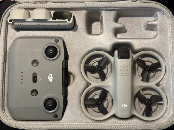 Drone DJI Neo Fly More Combo 4K com Controle