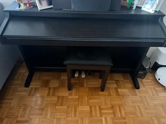 PREÇO NEGOCIÁVEL Piano Elétrico Fênix Precisando de Conserto 