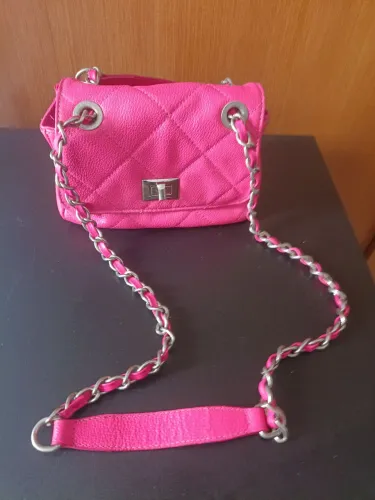 Bolsa pink em couro legitimo edição ltda Renner