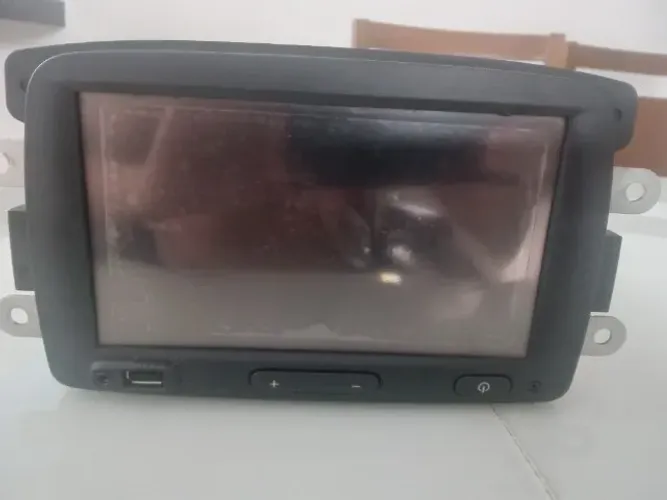 Multimidia do logan ano 2015 original 