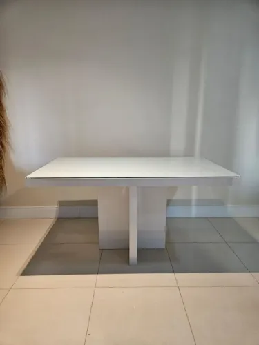 Mesa de jantar Branca