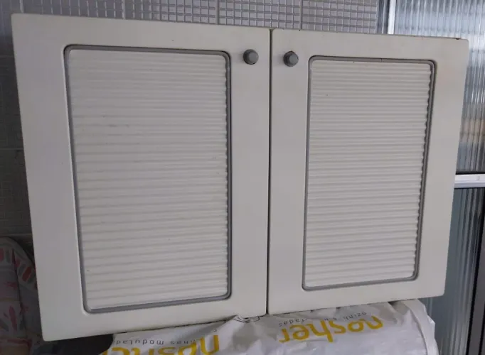 Armário 2 portas
