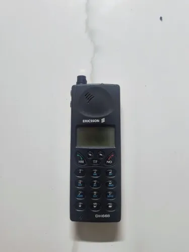 Celular Antigo para Peças 