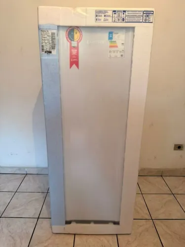 Geladeira Esmaltec