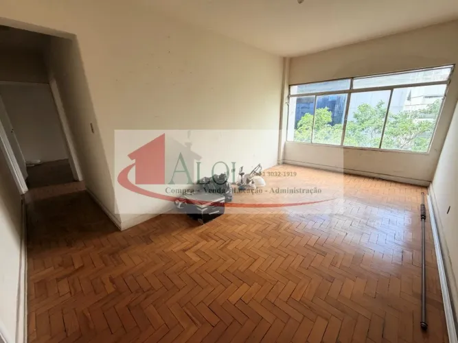 Apartamento à venda na Liberdade com 2 quartos ao lado do metro São Joaquim