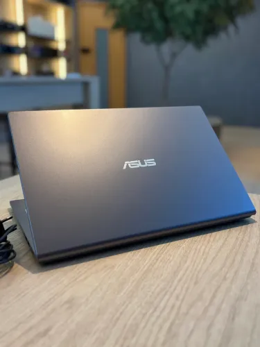 Notebook ASUS X515JF | Intel Core i5 10ª Geração 512/8GB  GeForce MX130 2GB  - Seminovo