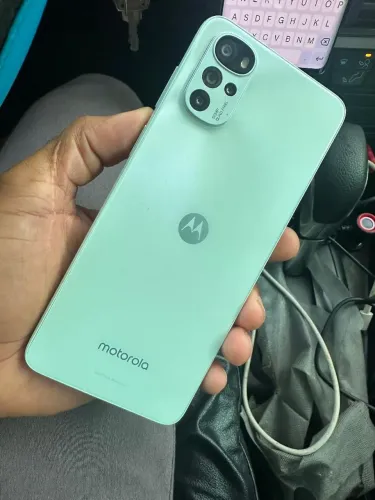 Moto G22