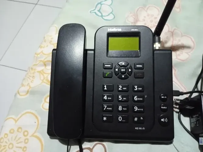 telefone fixo com chipe , com antena de longo alcance para area rural ou urbana